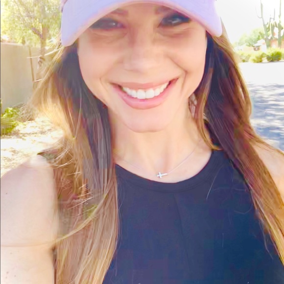 Meet your Posher, Erin - Picture 2 of 3